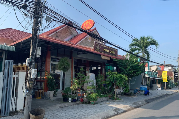 VHP Thờ Cúng Minh Chiếu là một địa chỉ nổi tiếng tại huyện Thoại Sơn