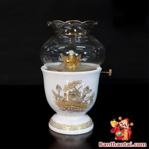 Đèn Thờ Gốm Trắng Hoạ Tiết Sen Vàng