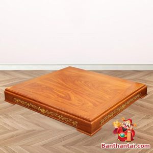 Kệ Kê Ban Thờ với màu cánh gián phù hợp với thiết kế của không gian thờ