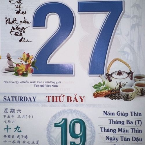 Lịch Vạn Niên là cách đơn giản nhất để xem ngày mua bàn thờ Thần Tài