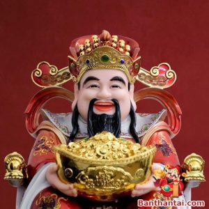 Thần Tài với khuôn mặt phúc hậu, nụ cười hiền hòa, đem lại cảm giác bình an và may mắn