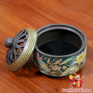 Thiết kế nắp rời tiện lợi, lòng lư sạch sẽ, dễ vệ sinh
