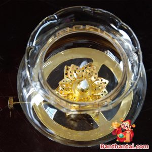 Đế tim đèn được thiết kế tỉ mỉ có núm điều chỉnh lửa