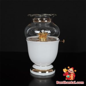 Đèn dầu Thần Tài sứ trắng viền vàng dt-009