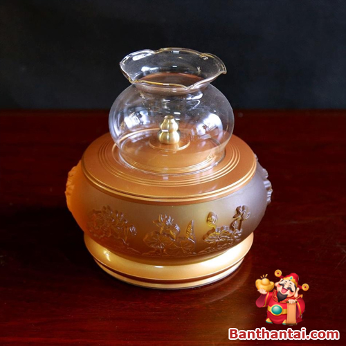 Thiết kế hài hòa dễ dàng bày trí trên bàn thờ truyền thống và hiện đại