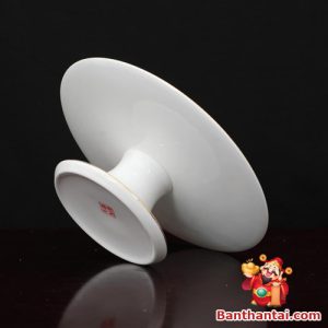 Phần đế sản phẩm được làm chắc chắn chịu lực tốt