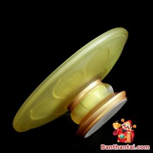 Phần đế bọc đồng chắc chắn và chịu lực tốt