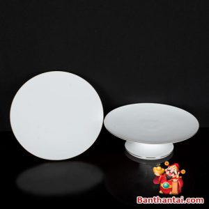 Bề mặt làm bằng sứ trắng sáng bóng sang trọng