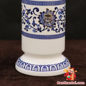 Thân và chân ống đựng hương với họa tiết hoa sen xanh tinh tế