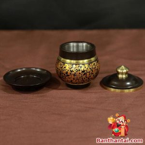 Cấu tạo ba phần: nắp, chén và đĩa lót đồng bộ bằng đồng cao cấp