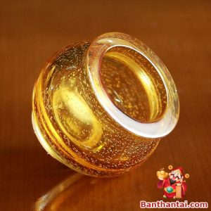 Chất liệu lưu ly ánh kim tạo hiệu ứng lấp lánh tự nhiên