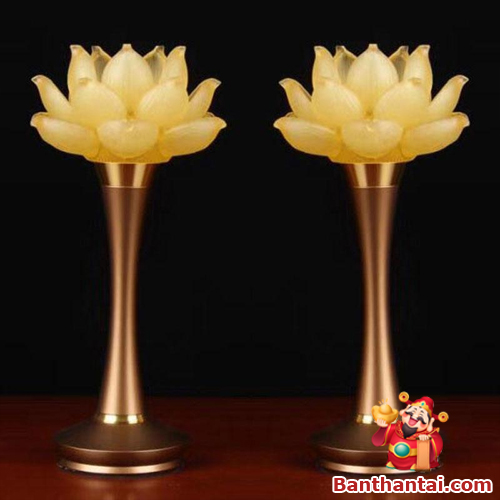 Hình ảnh đôi đèn thờ Thần Tài hoa sen lưu ly dttt-006