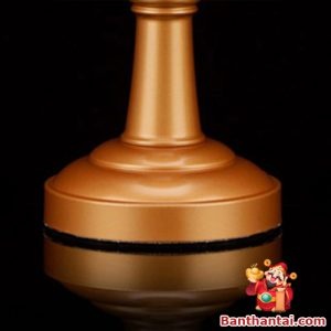 Đế đèn đồng vàng, vững chãi và bền đẹp