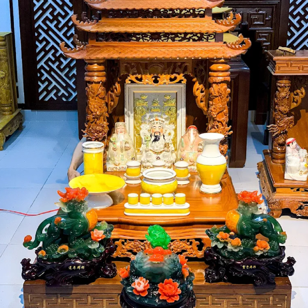 Trọn bộ vật phẩm tại cửa hàng