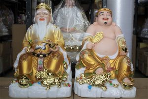 Thay tượng Thần Tài - Thổ Địa khi tượng cũ bị hư hỏng, nứt vỡ hoặc hết linh ứng
