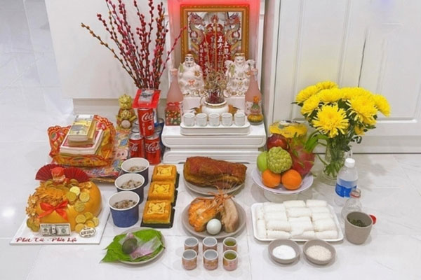 Mâm cúng Thần Tài cần chuẩn bị tươm tất, bày trí gọn gàng Mâm cúng Thần Tài cần chuẩn bị tươm tất, bày trí gọn gàng