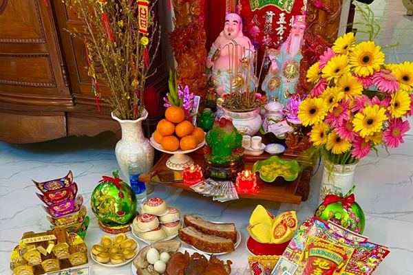 Trang trí bàn thờ Ông Địa ngày tết đẹp