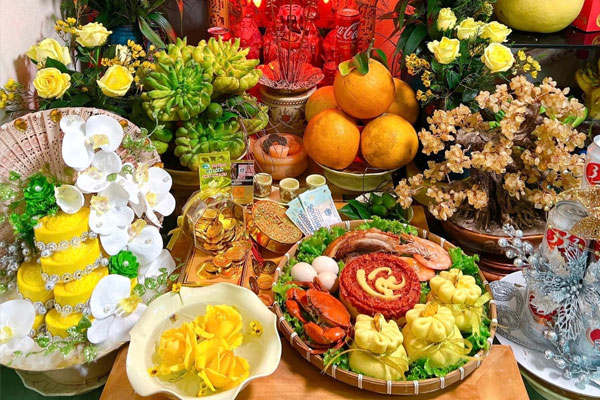 Thần Tài và Thổ Địa là hai vị thần được thờ phụng phổ biến tại các gia đình, công ty
