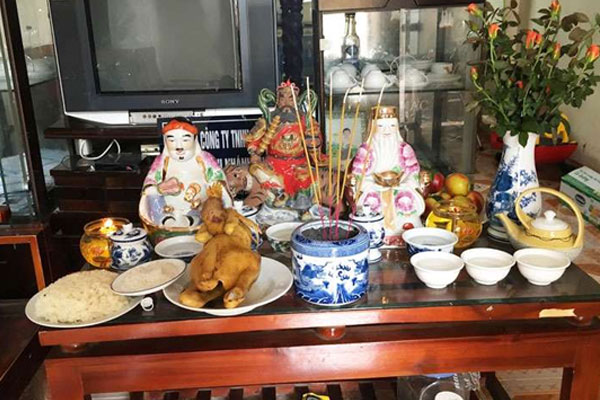 Khấn vái Ngài với mong muốn được ban phát tài lộc, công việc làm ăn thuận buồm xuôi gió